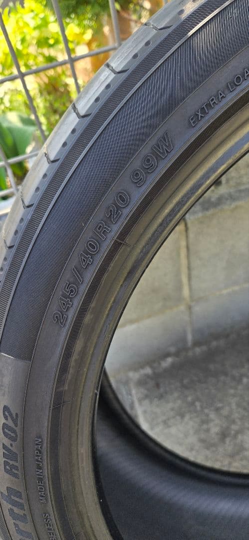 YOKOHAMA　RV02　245/40/R20 21年製2個口発送送料込み①