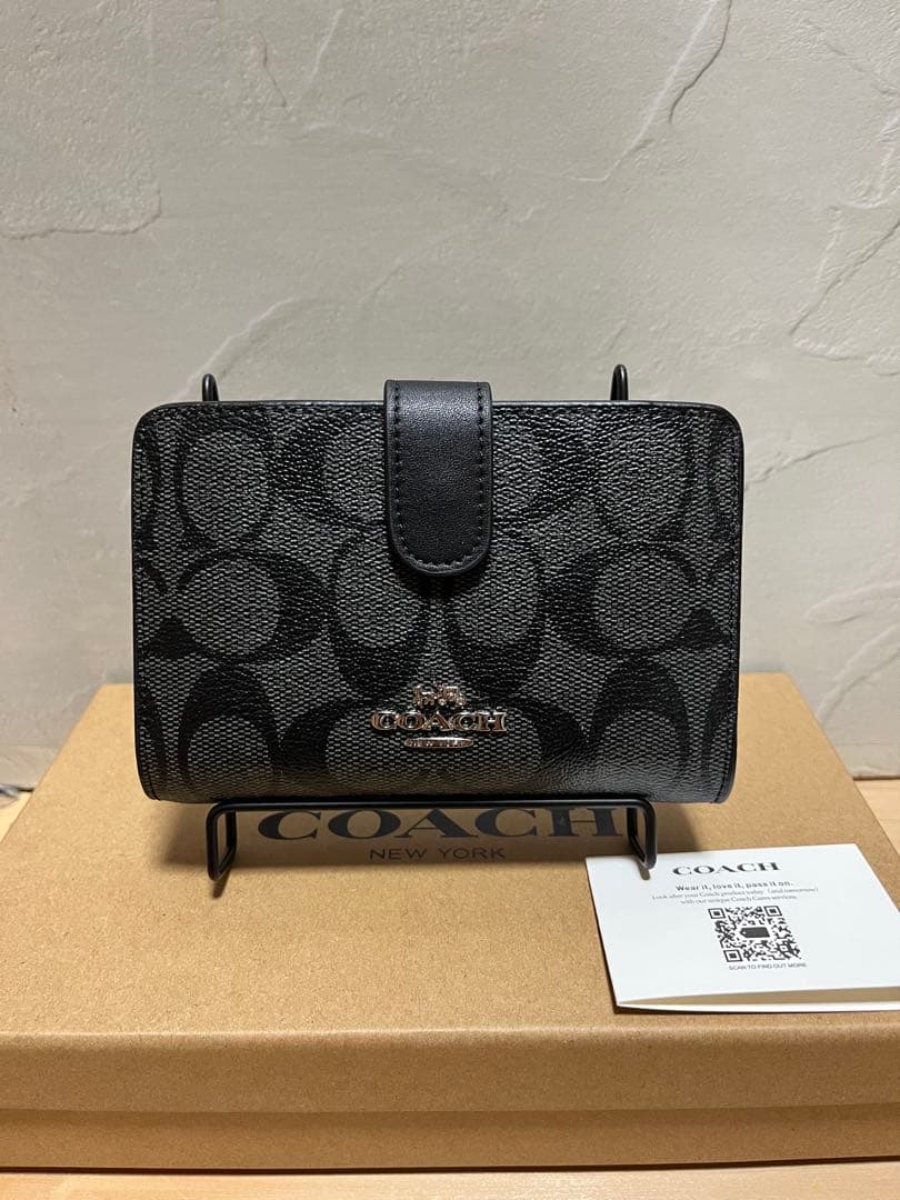✨️新品未使用✨️COACH 折り財布 ブラック シグネチャー
