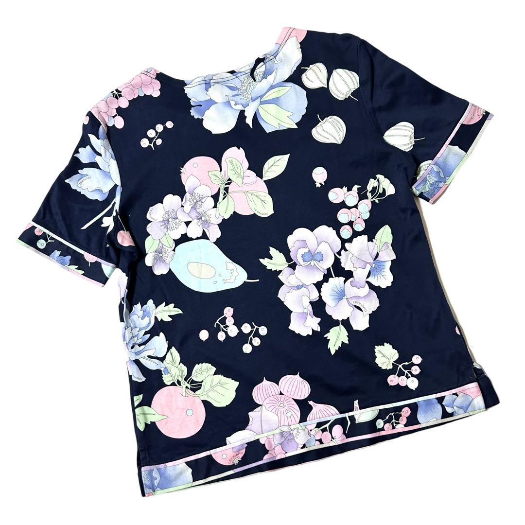 【美品】レオナールスポーツ　半袖　カットソー　ロゴ刺繍　花柄　日本製　紺系　38