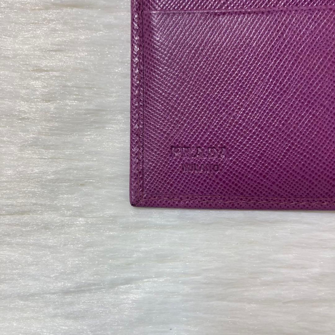 希少　早い者勝ち　PRADA プラダ　三つ折り　財布　紫　三角ロゴ