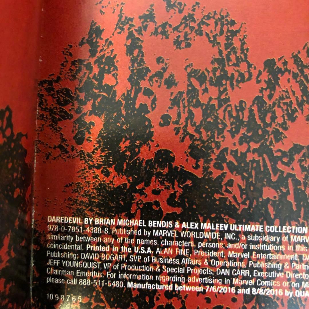洋書 Daredevil: The Man Without Fear: Bendis