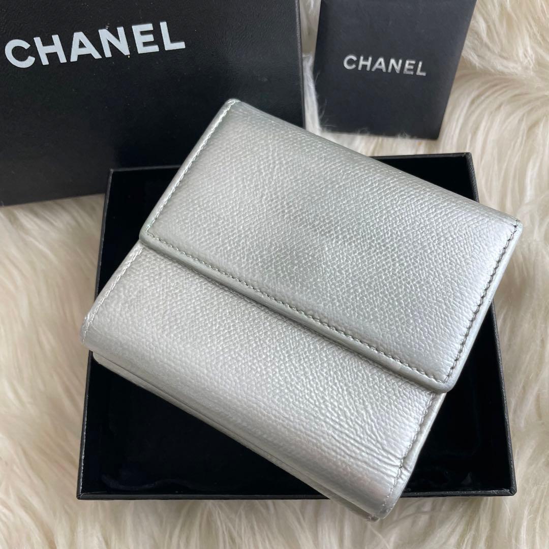 シャネル CHANEL 財布 三つ折りシルバー ココボタン ココマーク 正規品
