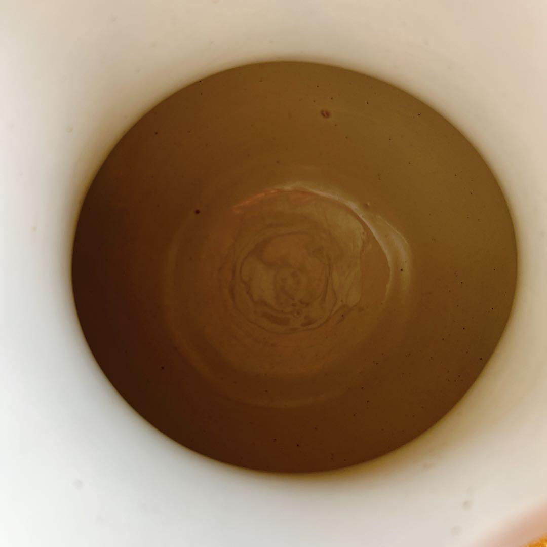 クレイユエモントロー　白いピシェ