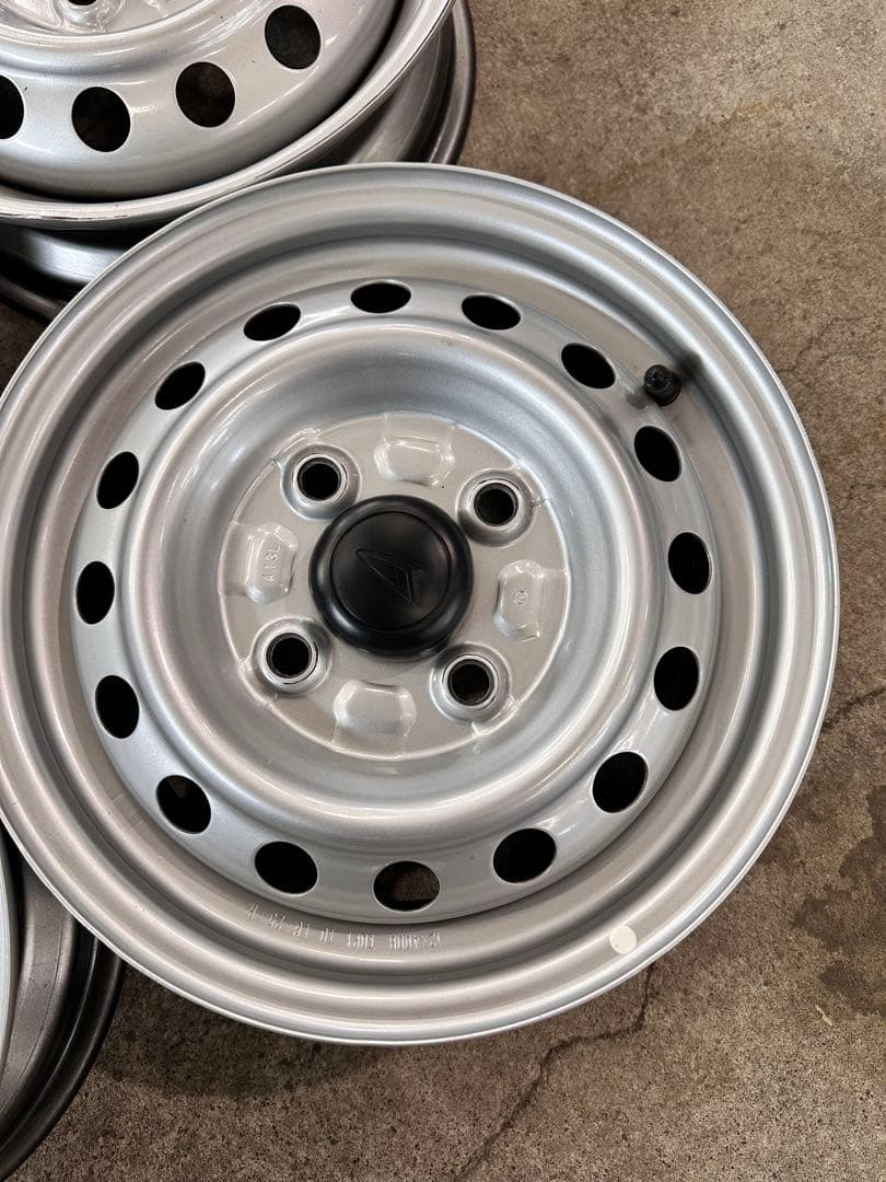 ダイハツ　純正スチールホイール　12インチ　新車外し　4本セット　ハイゼット