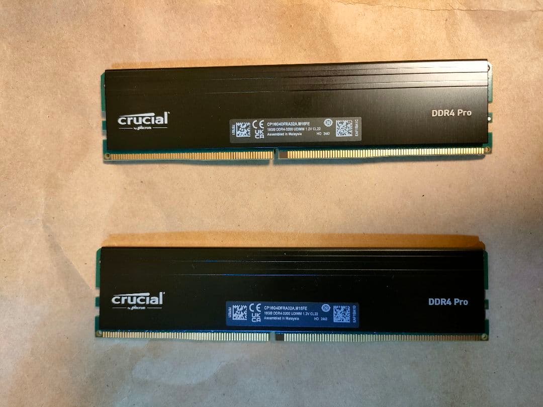 Crucial Pro DDR4-3200 32GB (16GB×2) 外箱付