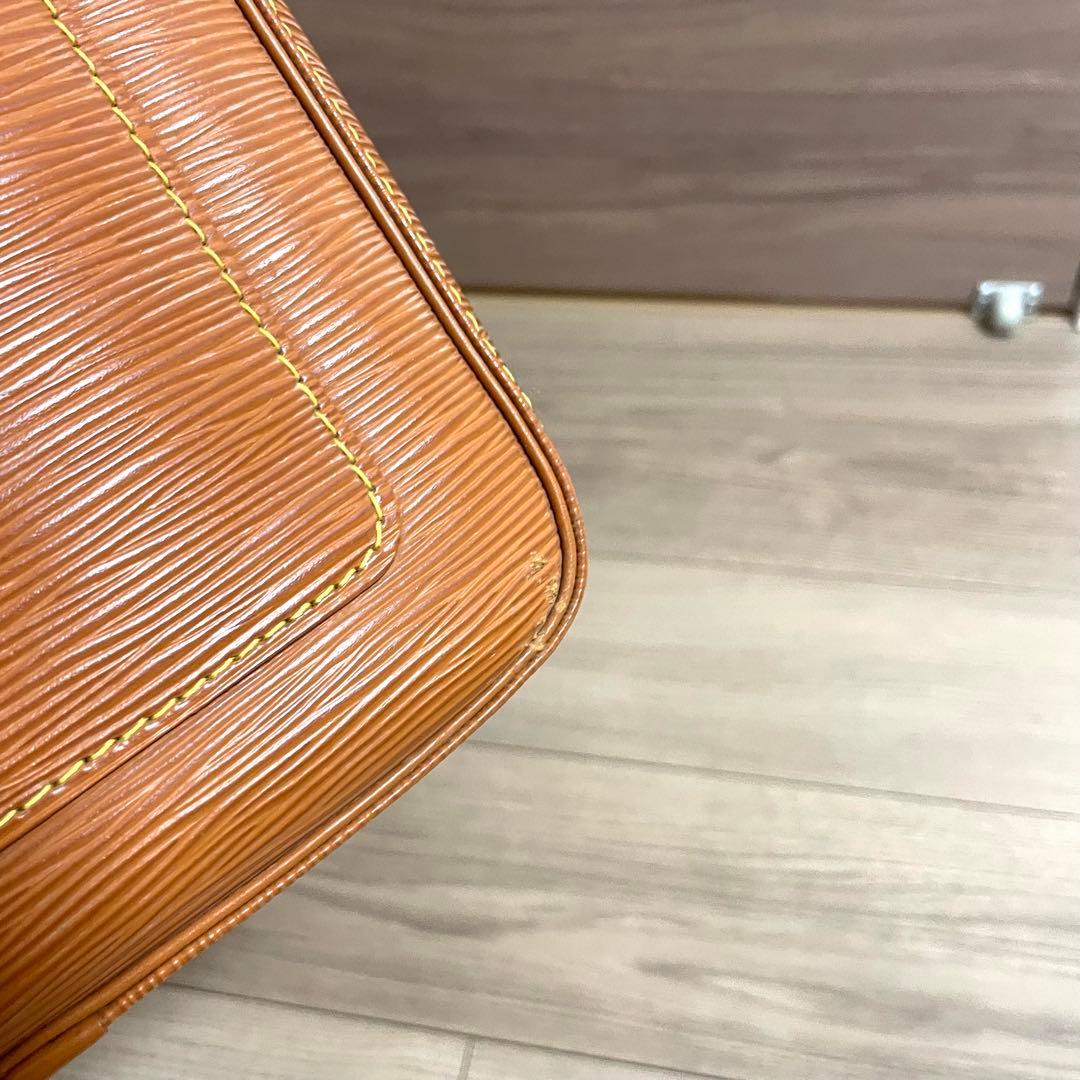ルイヴィトン　ボストンバッグ　キーポル50 エピ　ジパングゴールド　VI0994