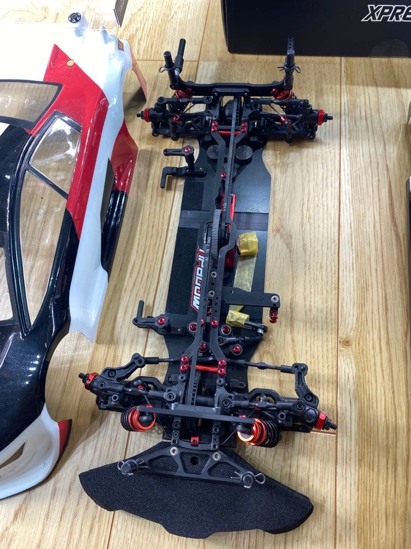 xpress 1/10 FF.MID.FRシャーシ3台セット　スペアパーツ多数