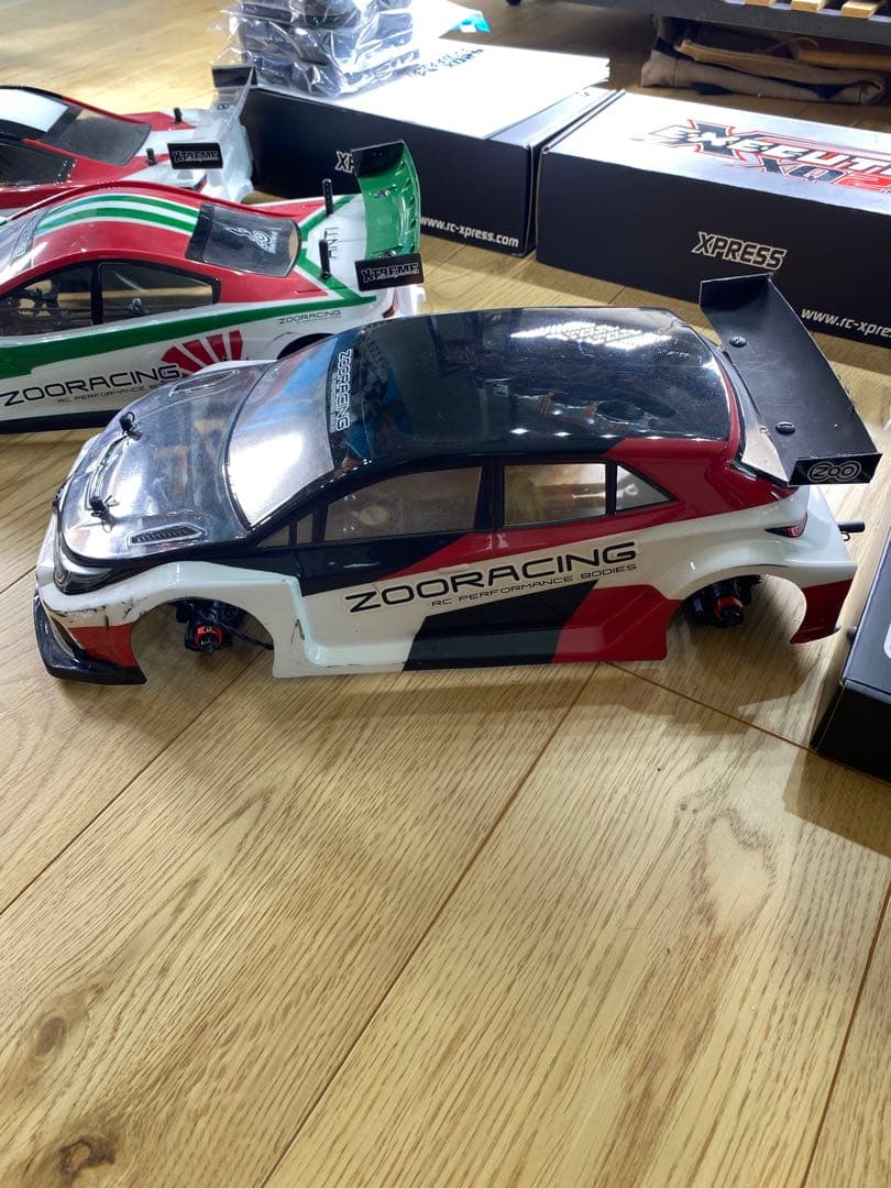 xpress 1/10 FF.MID.FRシャーシ3台セット　スペアパーツ多数