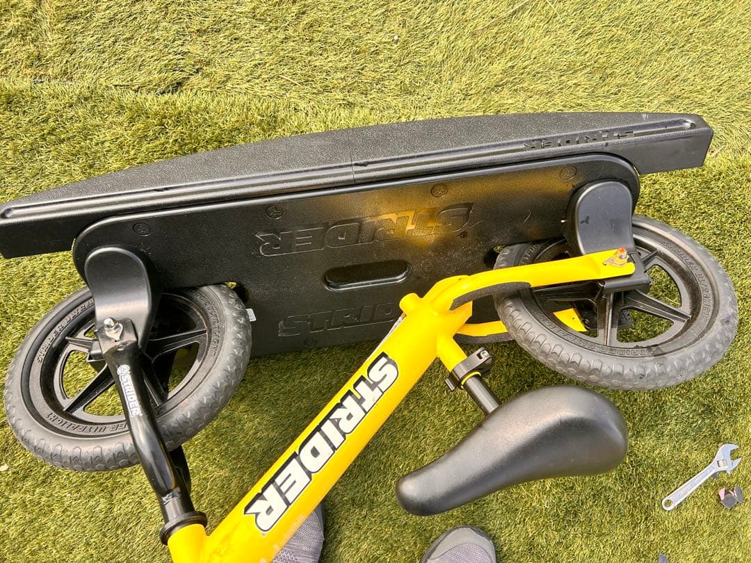 ストライダー　ロッキングベース　STRIDER 台　純正