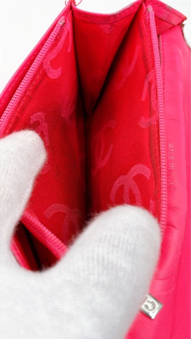 CHANEL シャネル 白 二つ折り 長財布 シールあり カード8枚収納