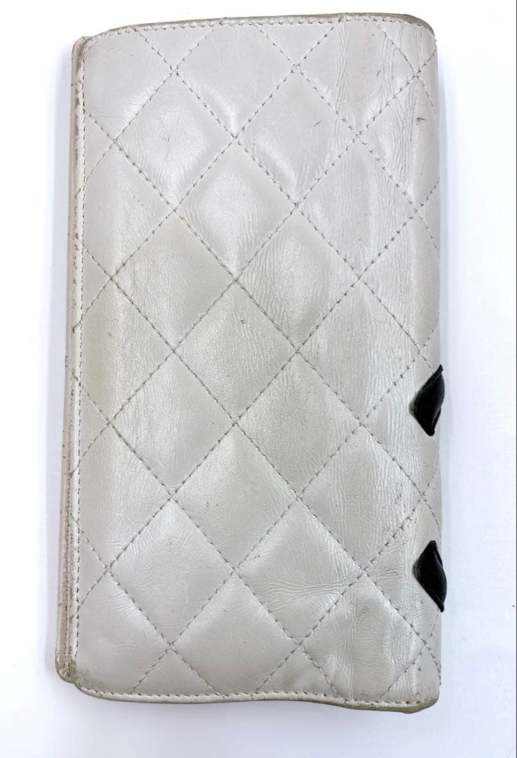CHANEL シャネル 白 二つ折り 長財布 シールあり カード8枚収納