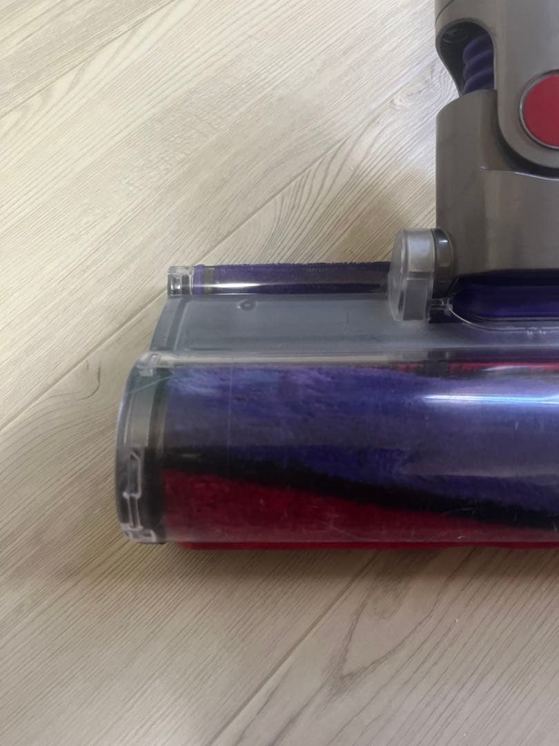 dyson ダイソン V8 SV10 コードレスクリーナー