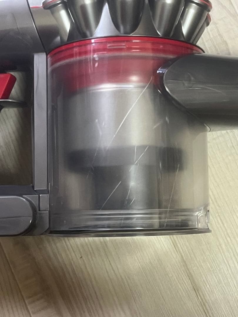 dyson ダイソン V8 SV10 コードレスクリーナー