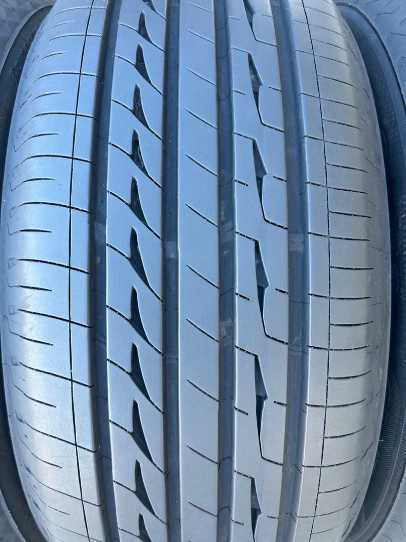 225/55 R16 BRIDGESTONE REGNO ラジアルタイヤ