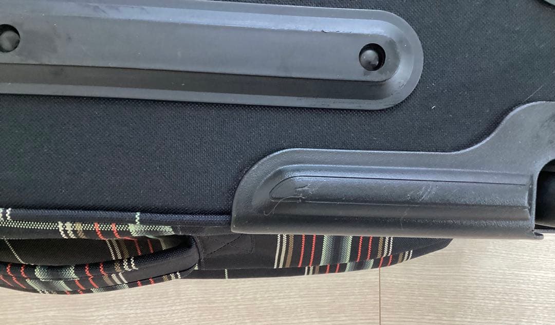 美品　DAKINE チェック柄 キャリーケース40L T字ハンドル
