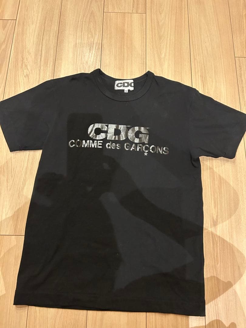 新品‼️コムデギャルソン【CDG】Tシャツ