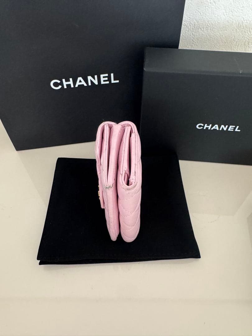 CHANEL クラシック スモール フラップ ウォレット ピンク 3つ折り財布