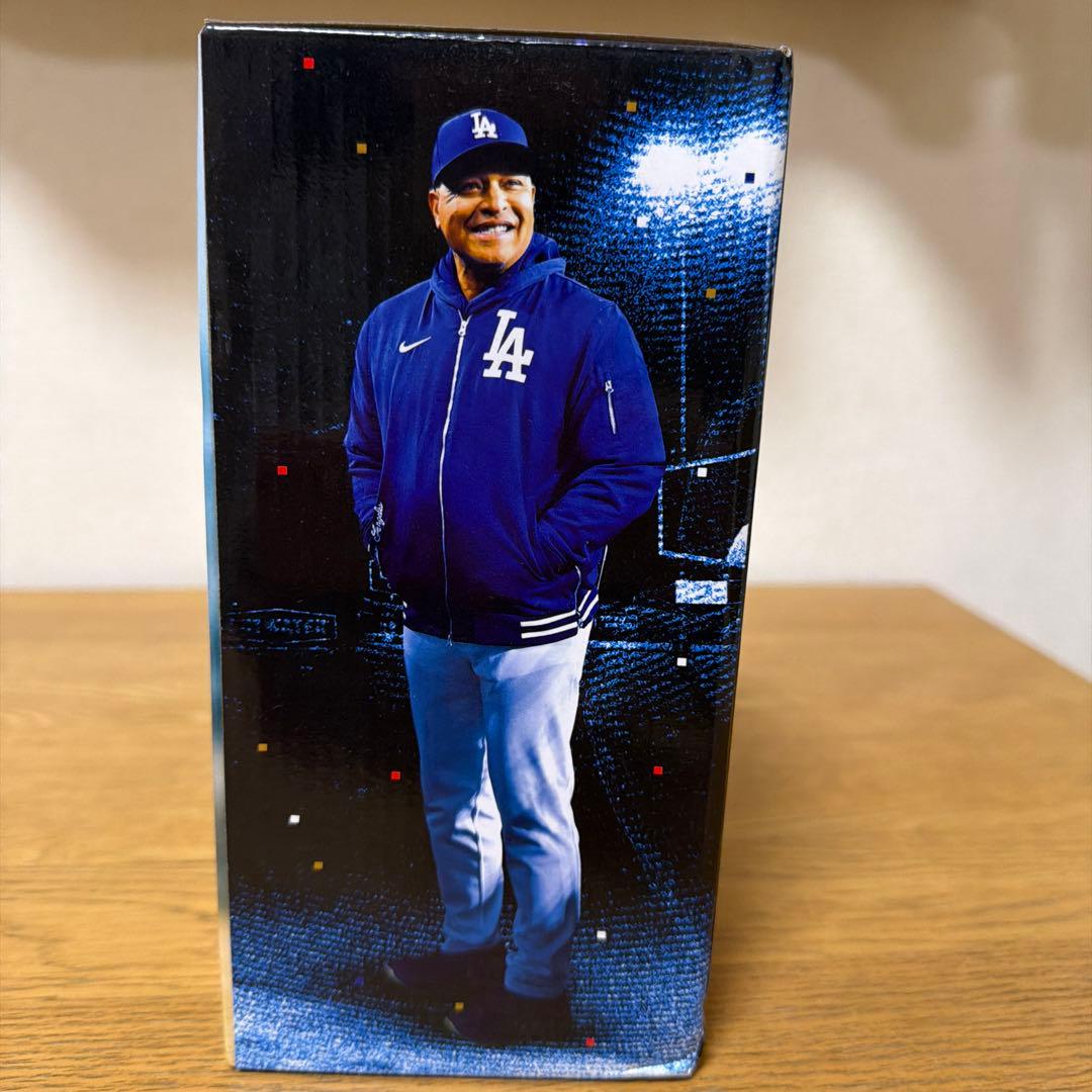 ドジャース Dave Roberts デイブ・ロバーツ監 ボブルヘッド