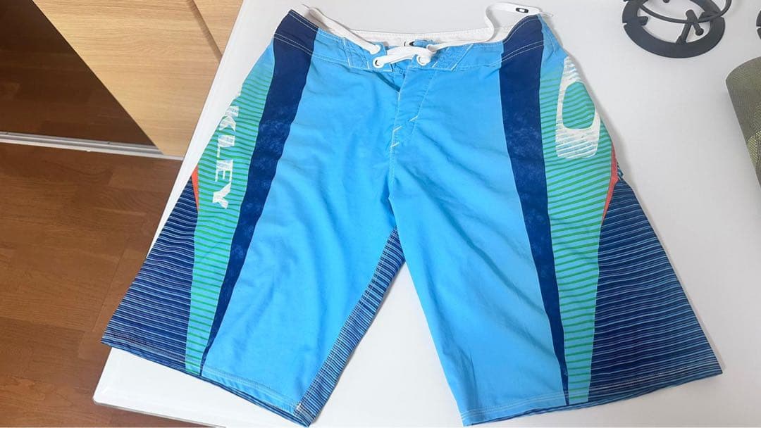 Oakley 服まとめ売り
