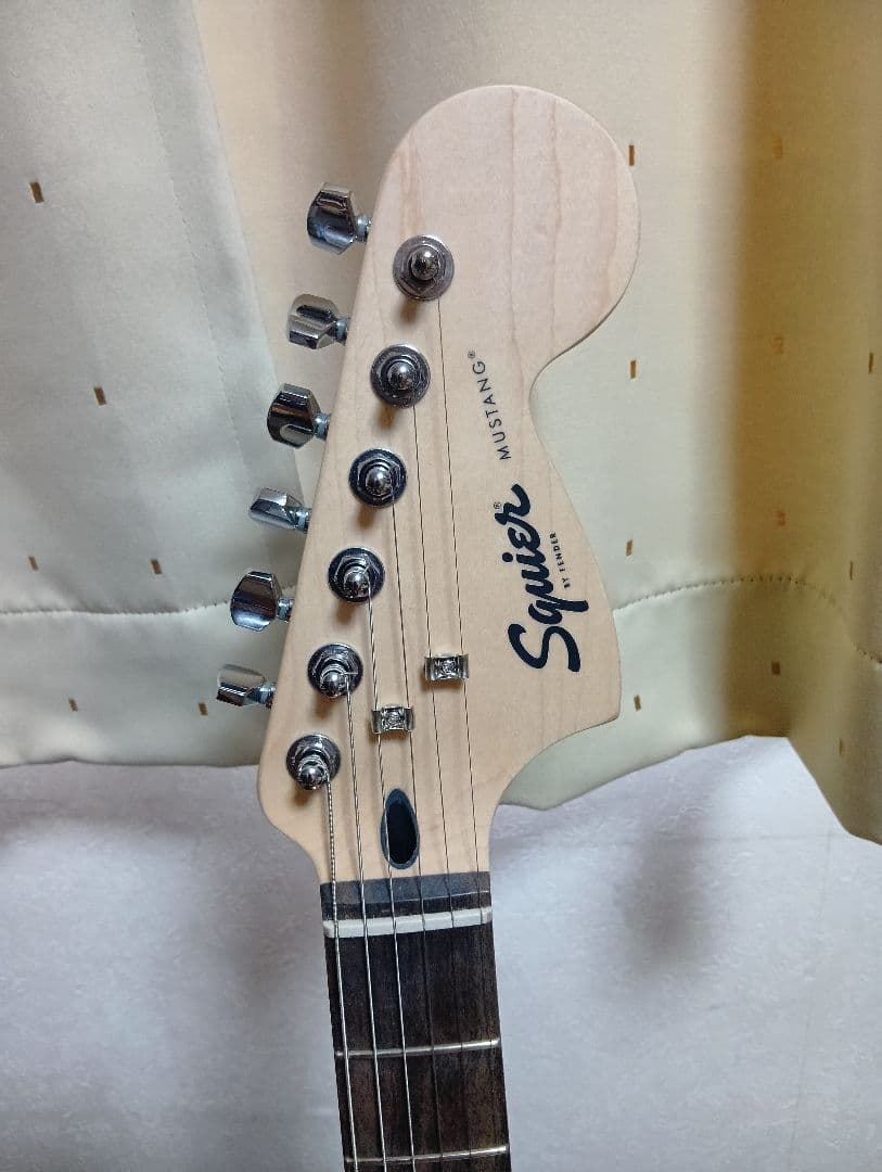 （美品）Squier by Fender Sonic Mustang HH