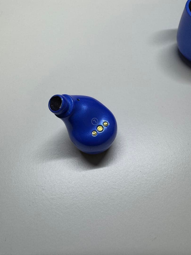 AVIOT ワイヤレスイヤホン アズールレーンコラボモデル