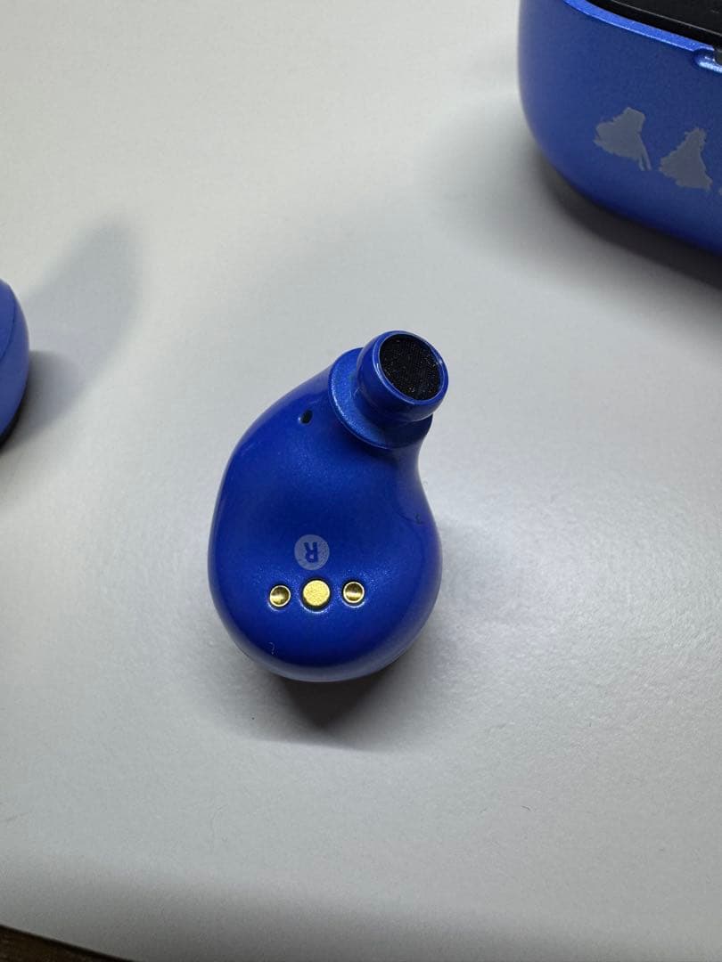 AVIOT ワイヤレスイヤホン アズールレーンコラボモデル