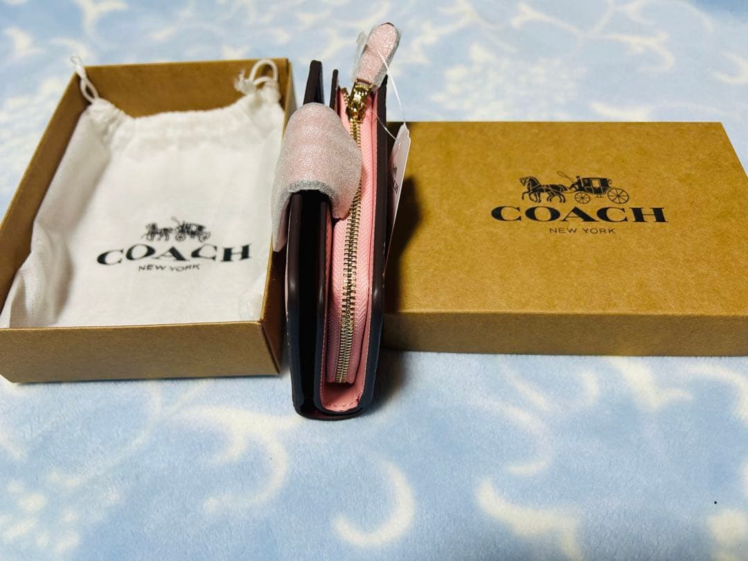 COACH ミディアムコーナージップ ウォレット・シグネチャー新品未使用タグ付き