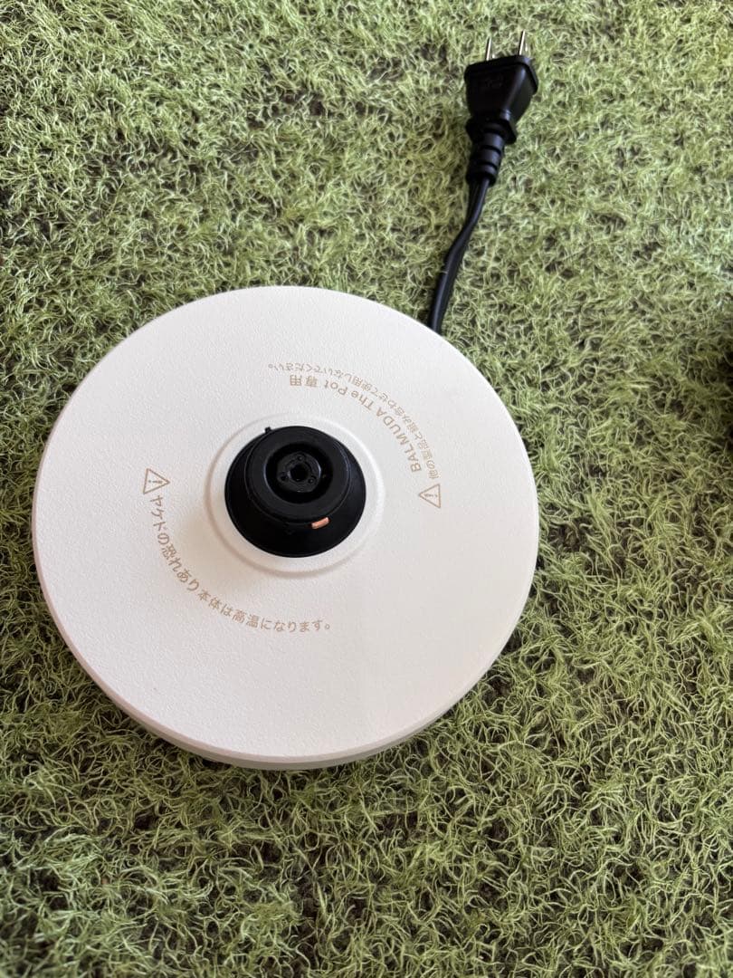 【贈答品】BALMUDA THE POT バルミューダ 電気ケトル ホワイト