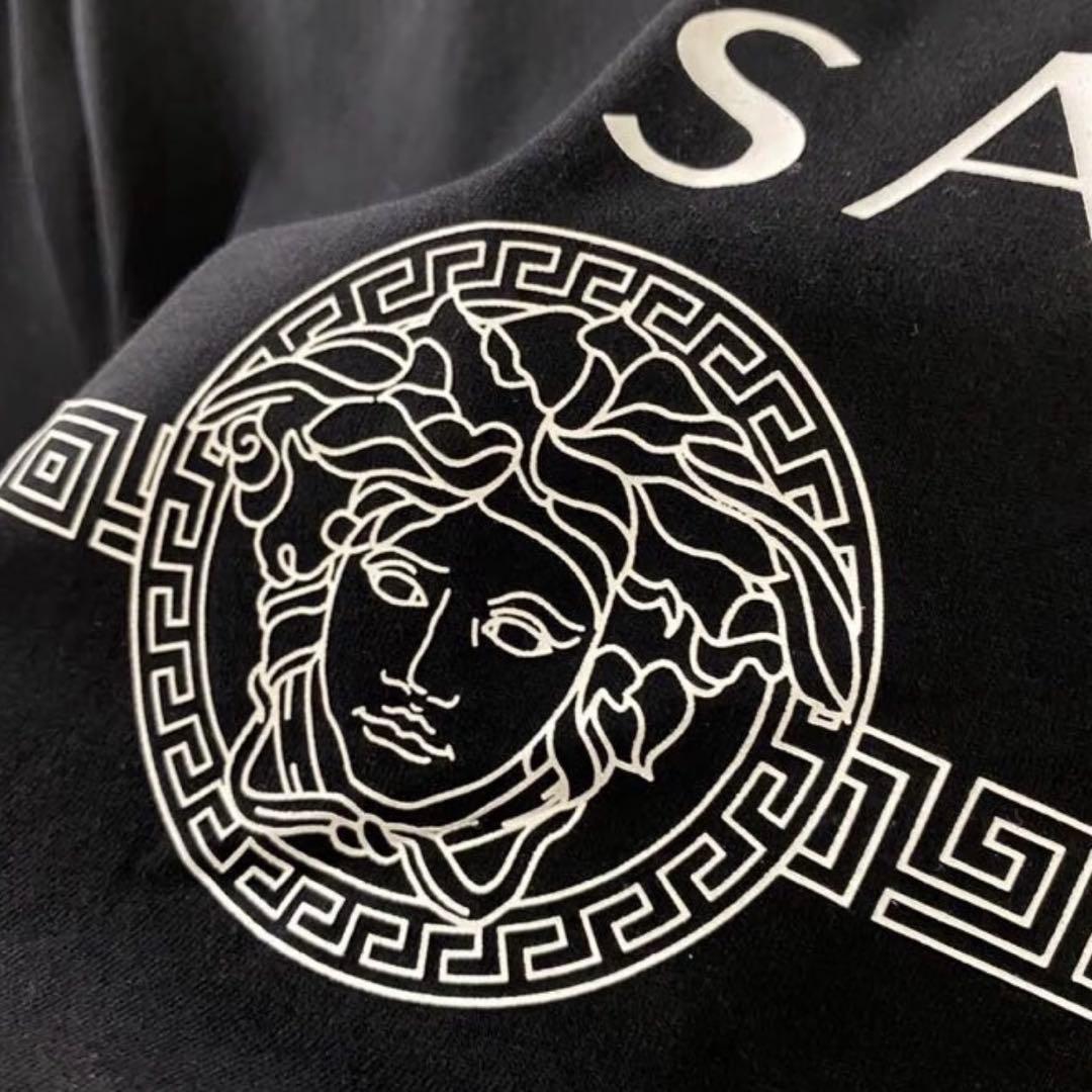 ［正規品］VERSACE ヴェルサーチ 刺繍ロゴ 半袖Tシャツ 黒 Lサイズ