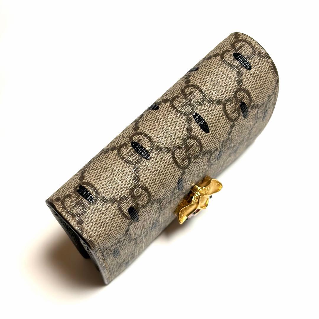 GUCCI 二つ折り財布 ストロベリー GGスプリーム GGロゴ 美品 箱付き