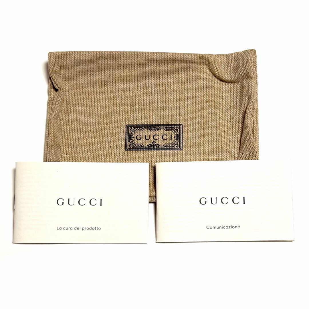 GUCCI 二つ折り財布 ストロベリー GGスプリーム GGロゴ 美品 箱付き