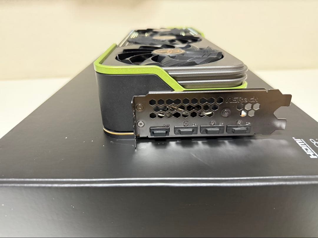 グラフィックボード・グラボ・ビデオカード ASRock Radeon RX6950XT OC Formula