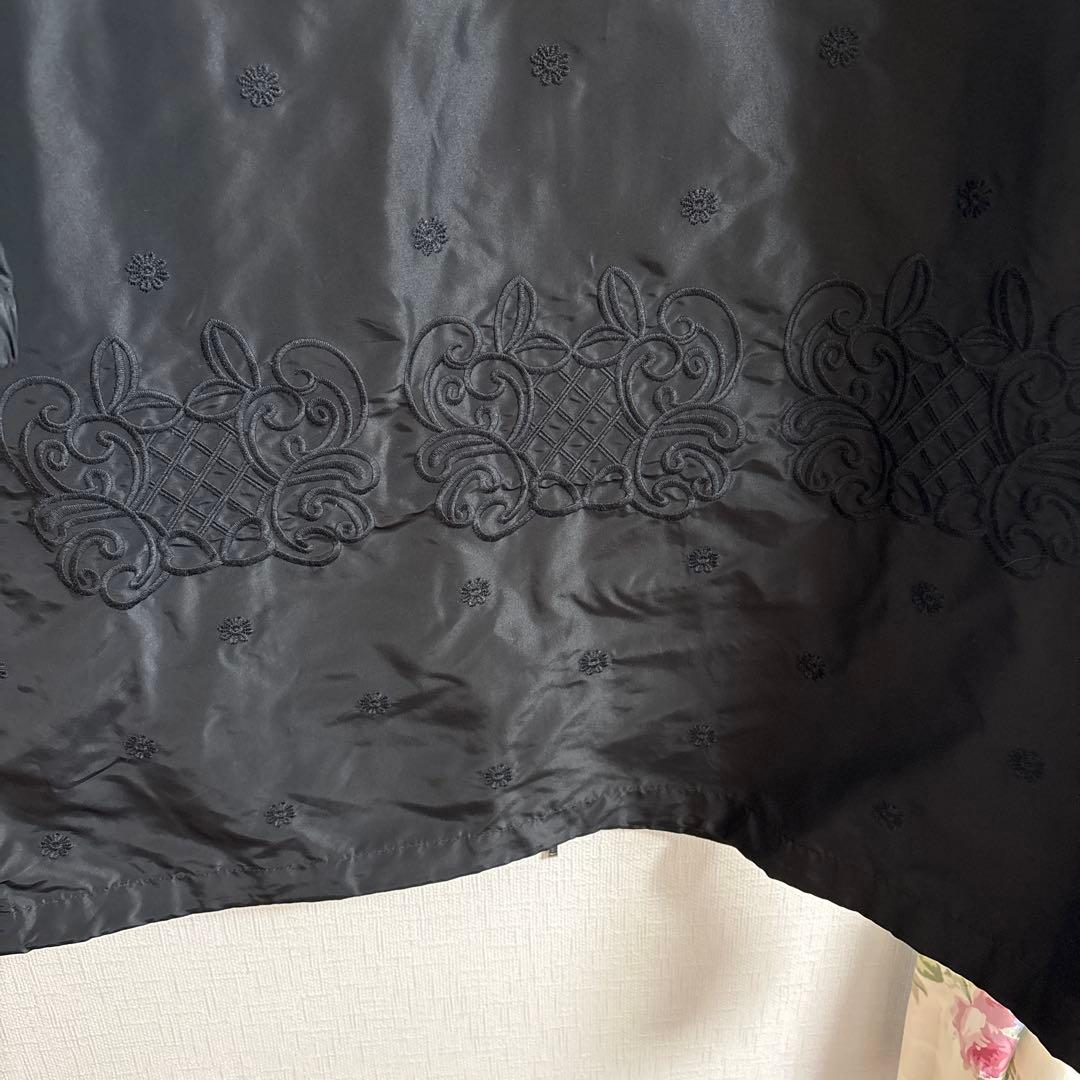 専用　　Super Beauty 黒のスプリングコート　サイズ42