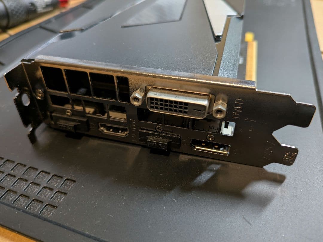 【動作品】MSI GeForce GTX 1080 8GB ゲーミングPCグラボ