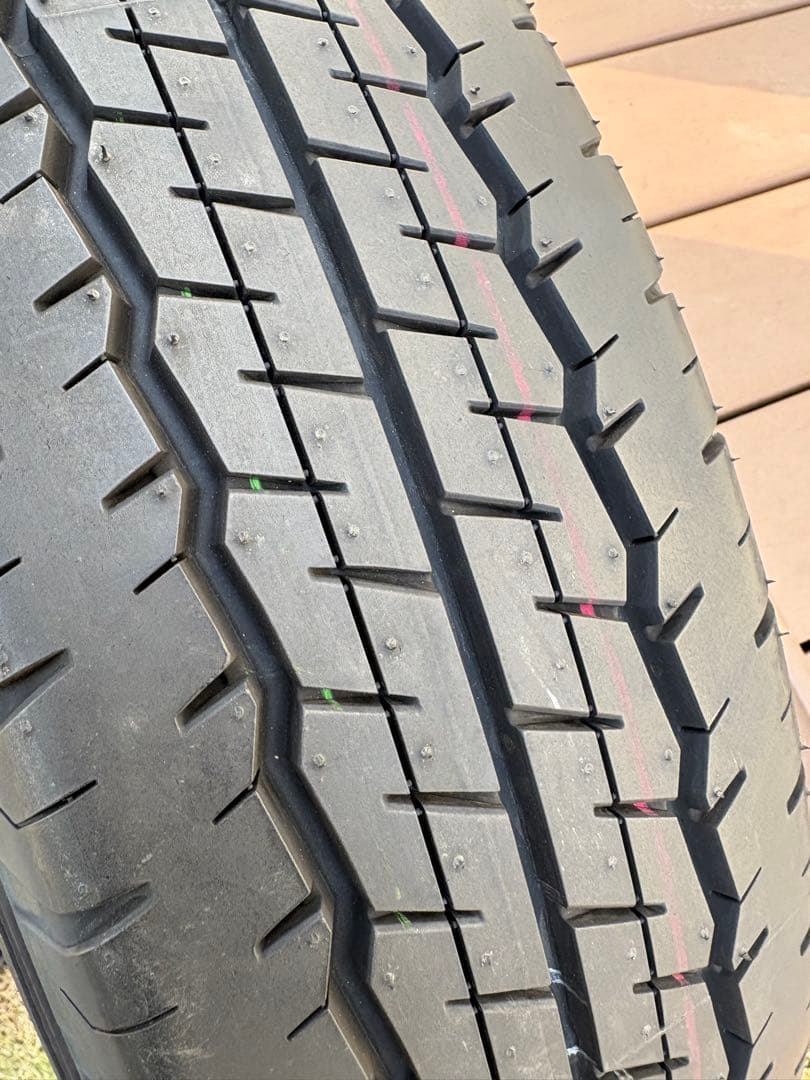 cogページ　1月31日まで取置きDUNLOP15インチタイヤ 4本セット