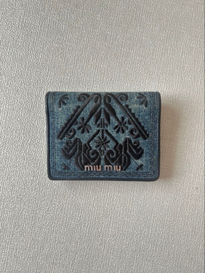 miu miu 財布 刺繍 デニム