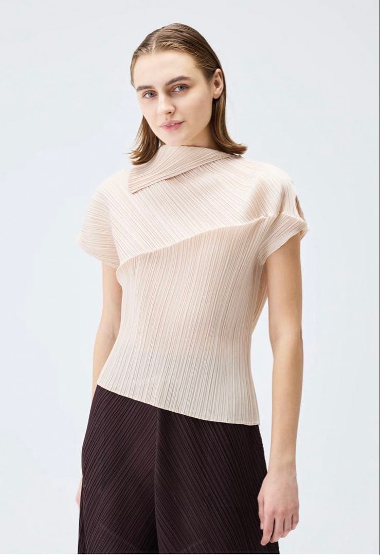 PLEATS PLEASE ISSEY MIYAKE LEAP フリーサイズ