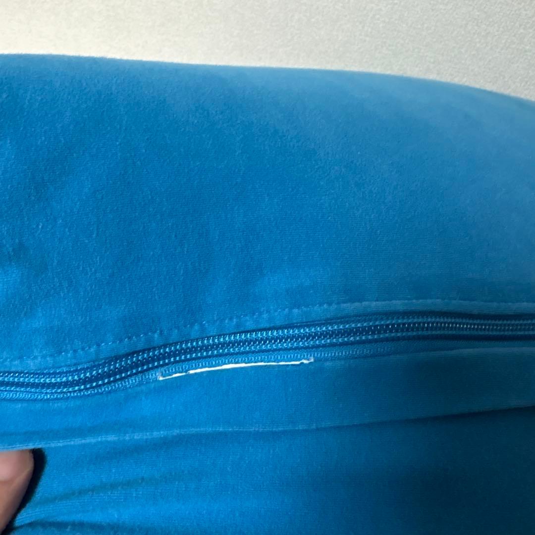 yogibo 青 ビーズクッション(※直接引き取りのみ)