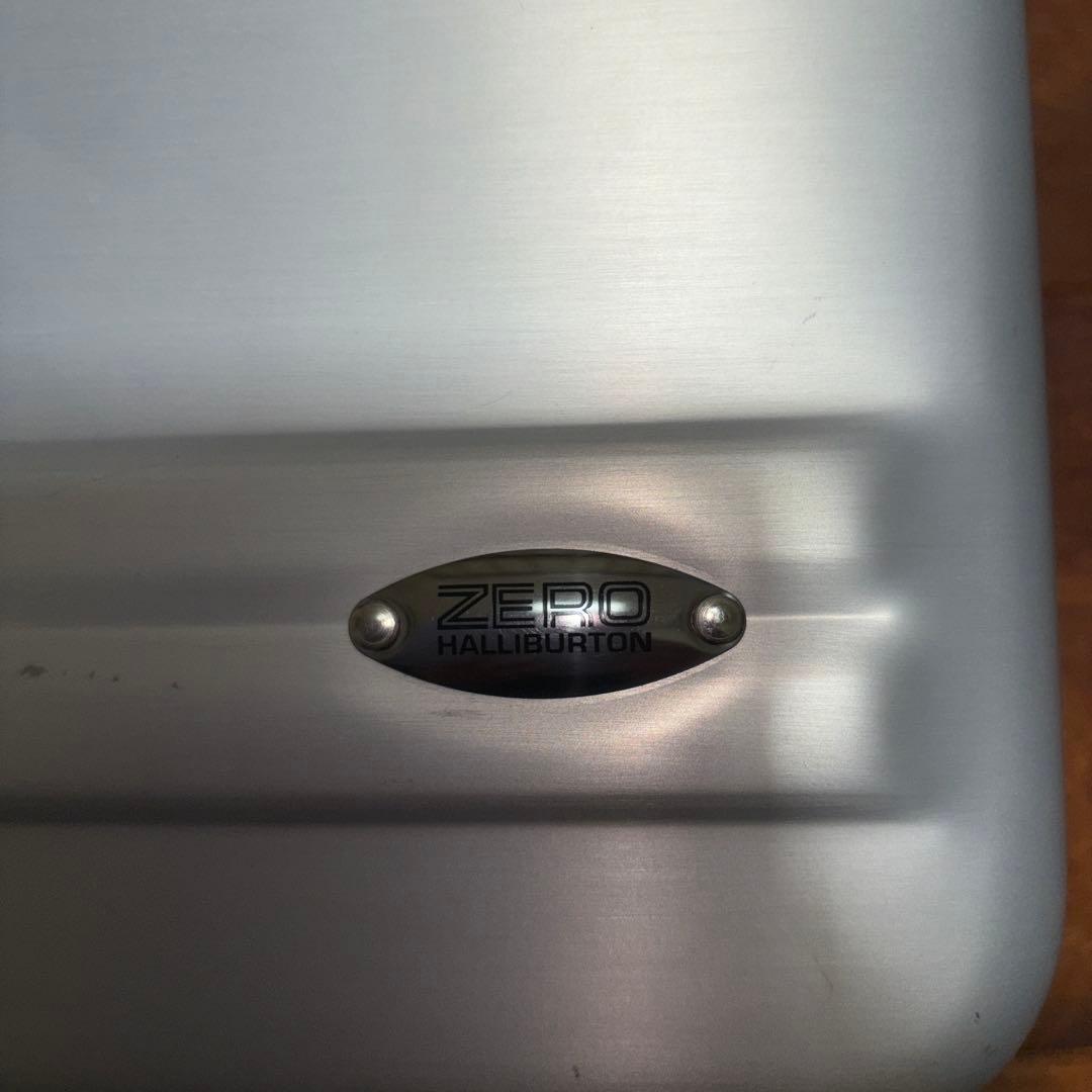 ZERO HALLIBURTON アタッシュケース 中型