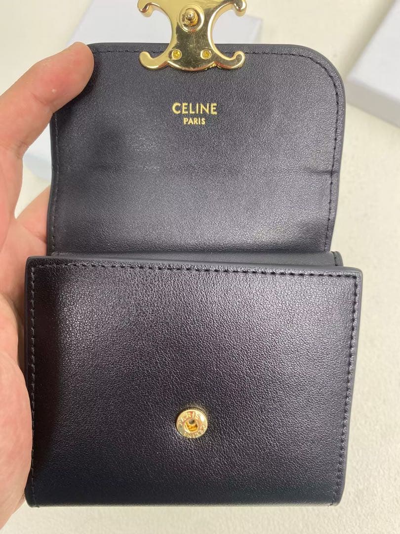 CELINE 黒 レザー三つ折り財布