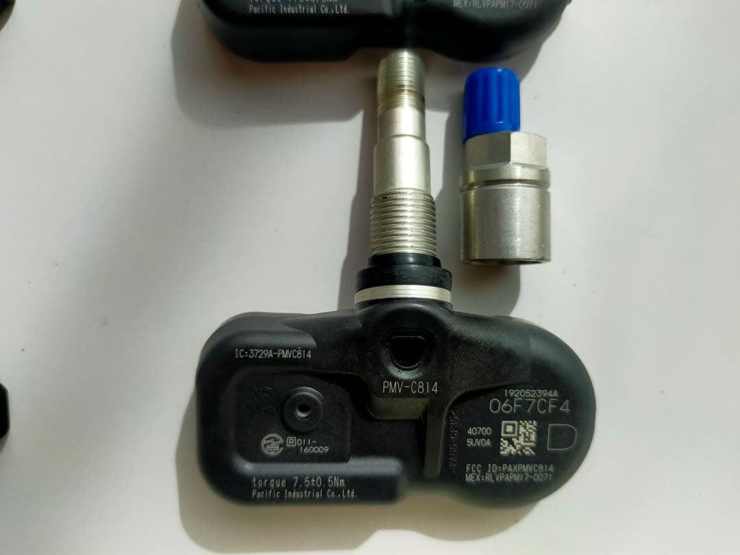日産　空気圧センサー４個セット　40700-5UV0A