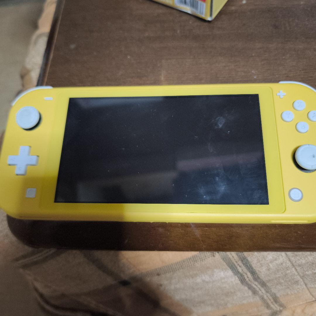 Nintendo Switch Lite イエロー　ジャンク　箱付き