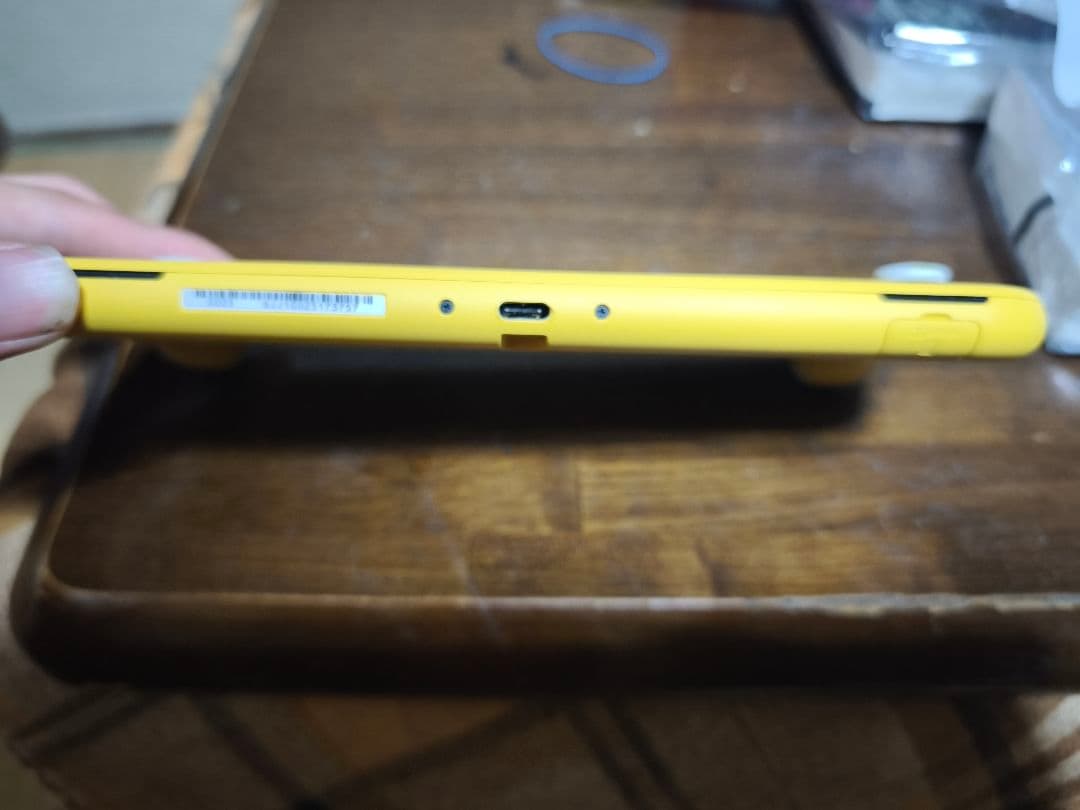 Nintendo Switch Lite イエロー　ジャンク　箱付き