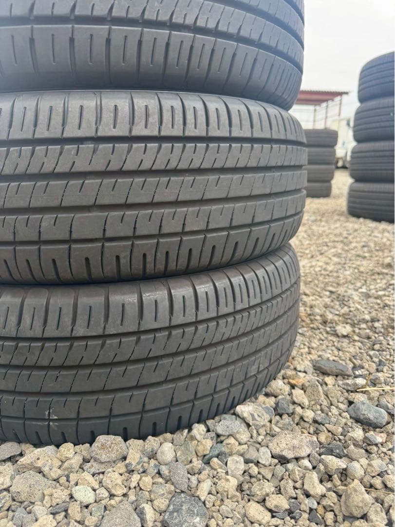 ダンロップ　エナセーブ　ec204 トランパス mp7 215/60r16