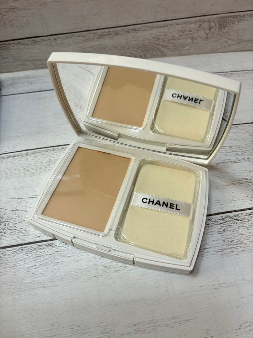 CHANEL LE BLANC ル ブラン ブライトニング コンパクト B10
