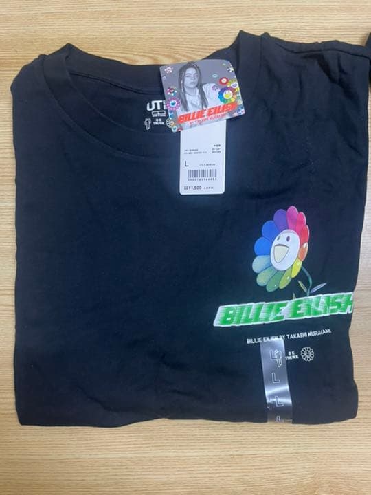 ユニクロ　ビリーアイリッシュ　村上隆　コラボTシャツ　タグ付き新品未使用
