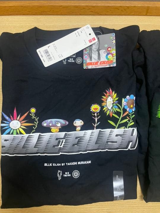 ユニクロ　ビリーアイリッシュ　村上隆　コラボTシャツ　タグ付き新品未使用