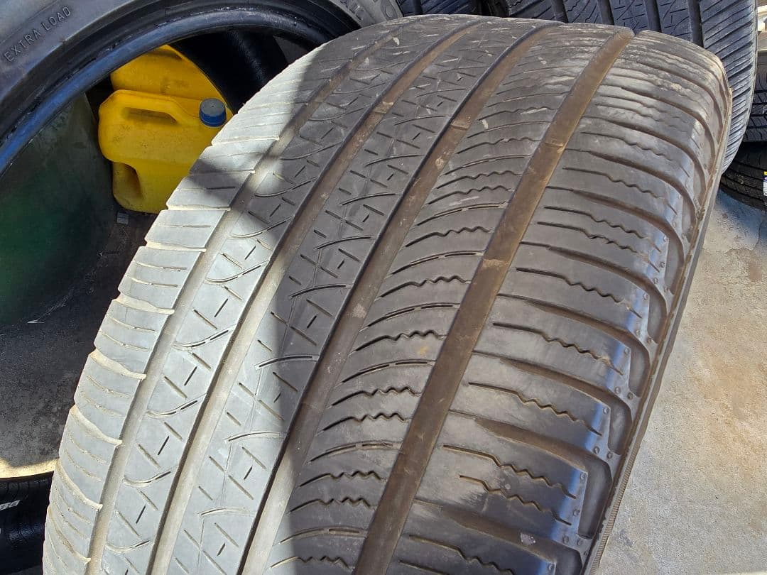 275/45r21 ピレリ　スコーピオンゼロ　オールシーズン　2021年製造