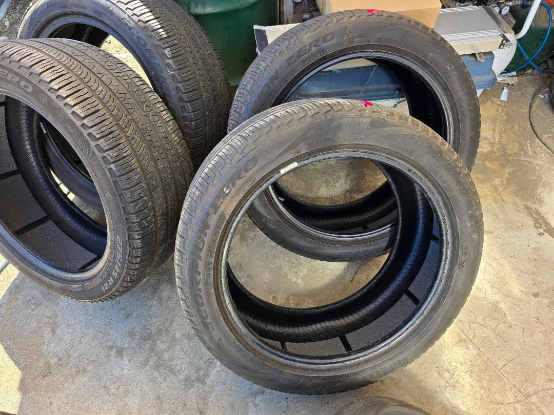 275/45r21 ピレリ　スコーピオンゼロ　オールシーズン　2021年製造
