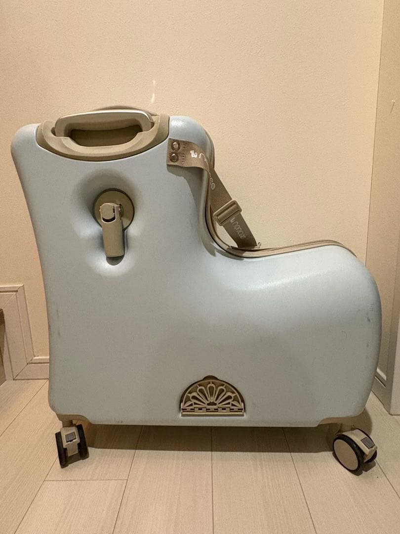 NORICCO ノリッコ 子どもが乗れるキャリーケース Mサイズ パステルブルー